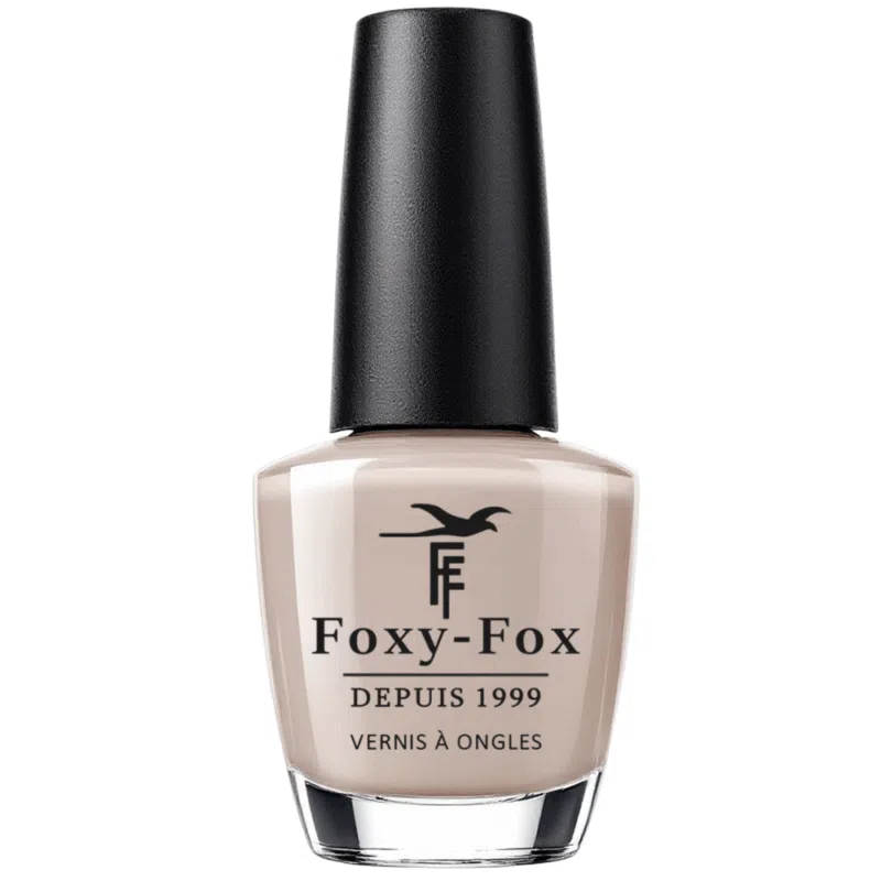 vernis à ongles beige naturel