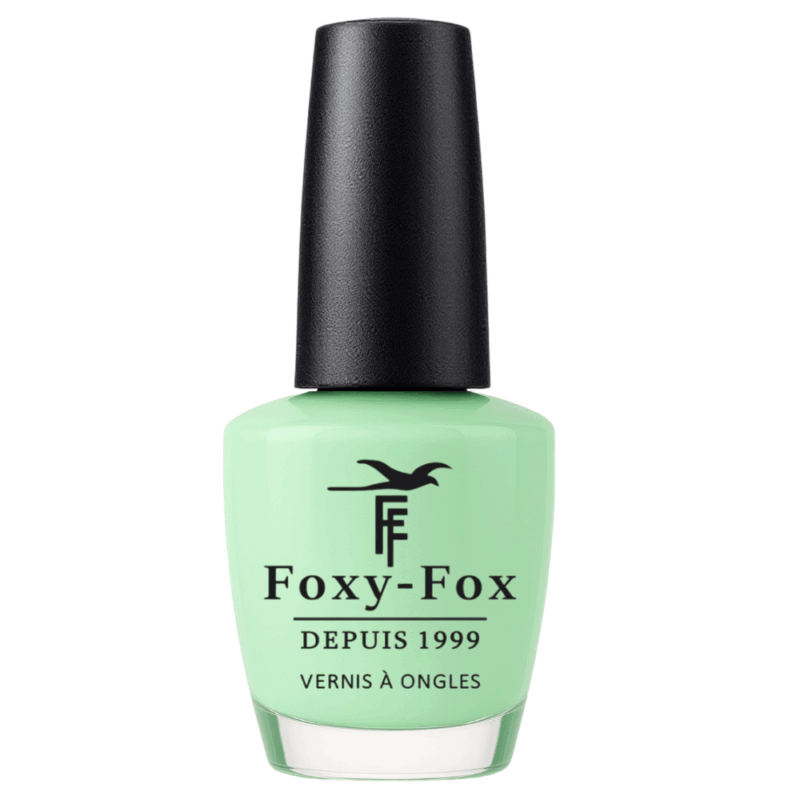vernis à ongles vert pastel
